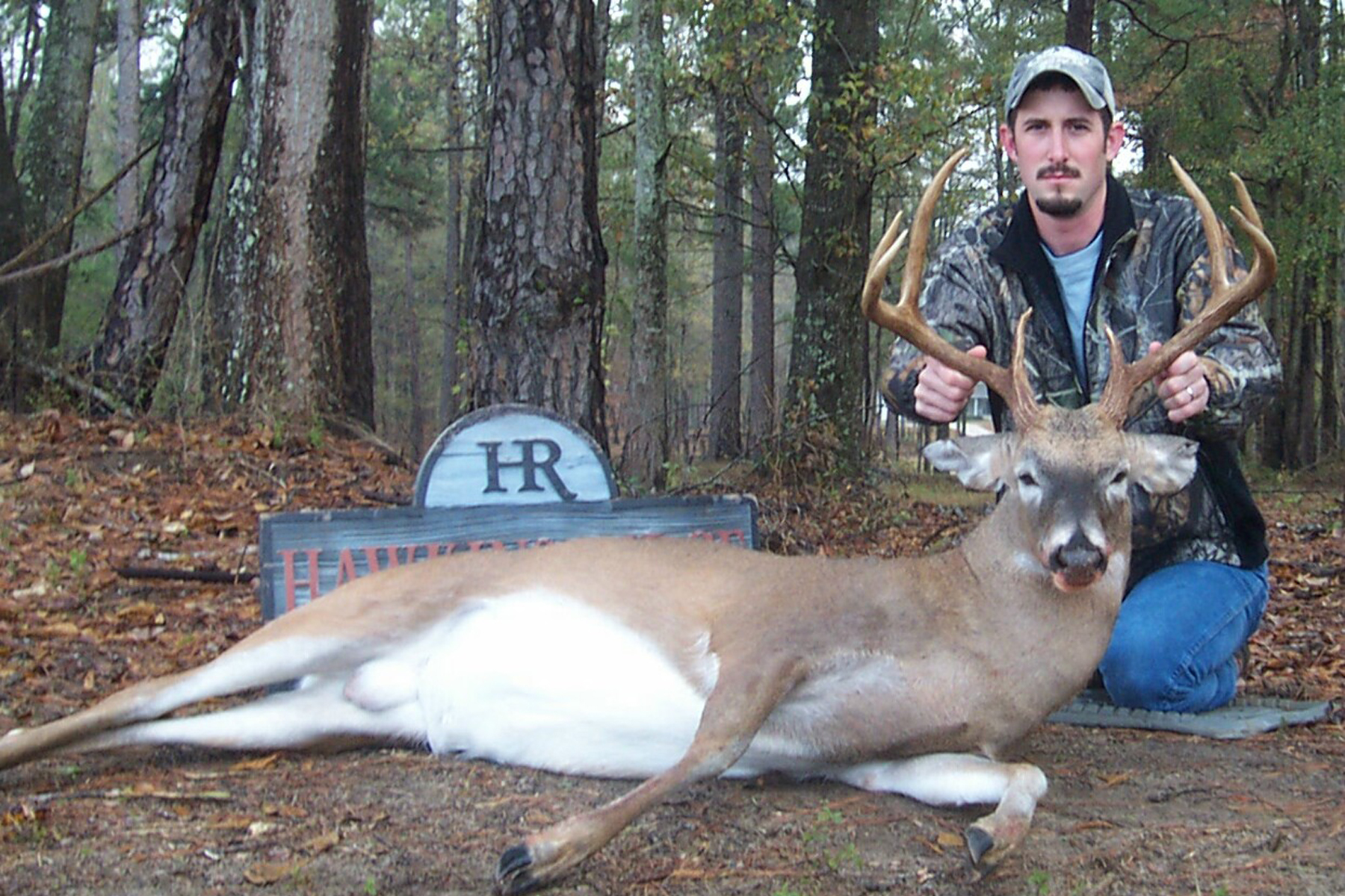Deer hunting Alabama Lodge