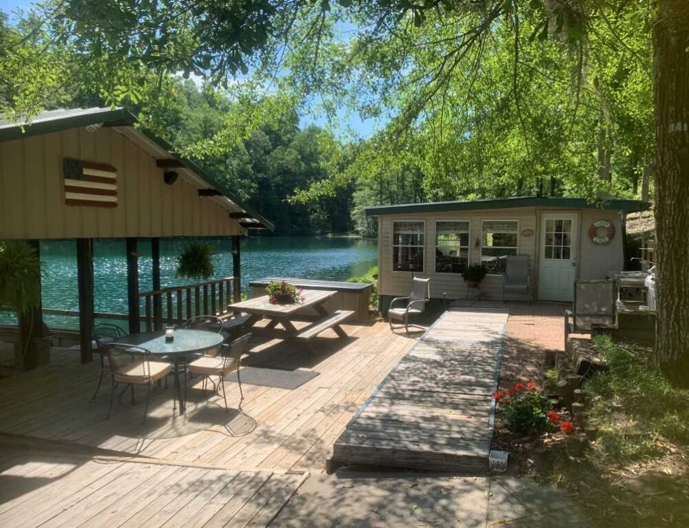 Turkey 2021 Alabama Deer Hunting Lodge