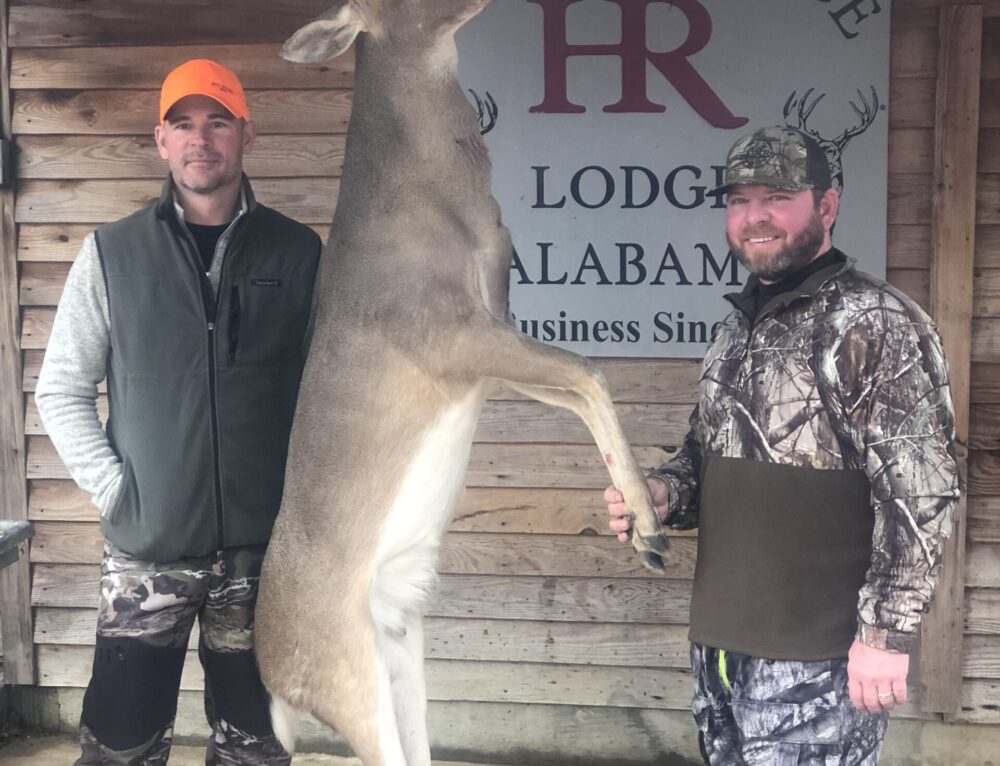 whitetail-deer-hunting-alabama-outfitter-alabama-deer-hunting-lodge